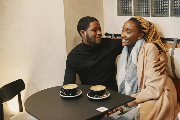 couple coffee date romantic