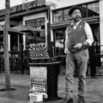 magic trick amazing street performer