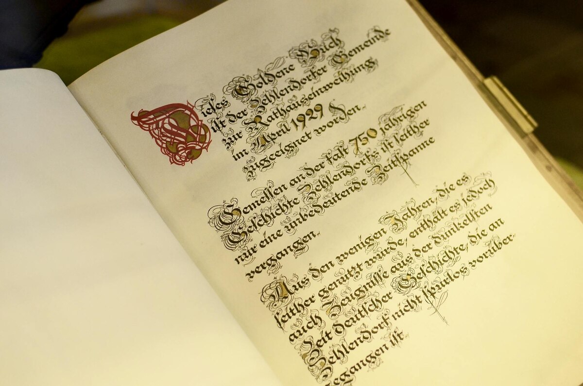 THE LORE DUMP — HOW WILL THEY HANDLE IT?