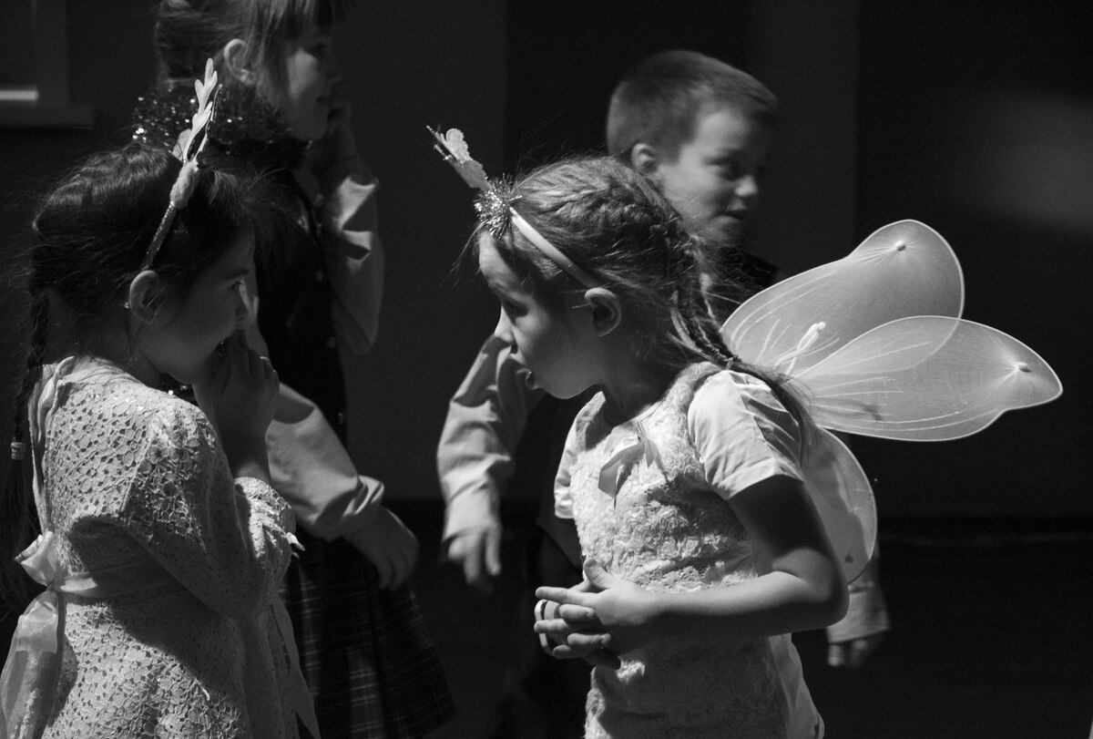 Her Whimsical Fairy Cameo with Jim Carrey!