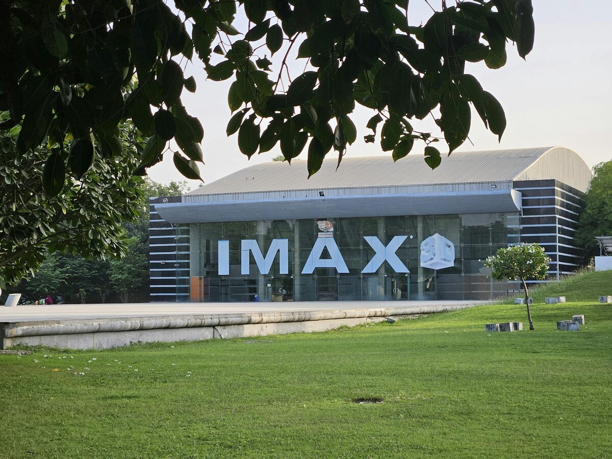 IMAX Loves China