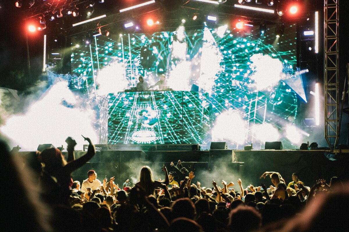 A LEGENDARY Reunion: Daft Punk?