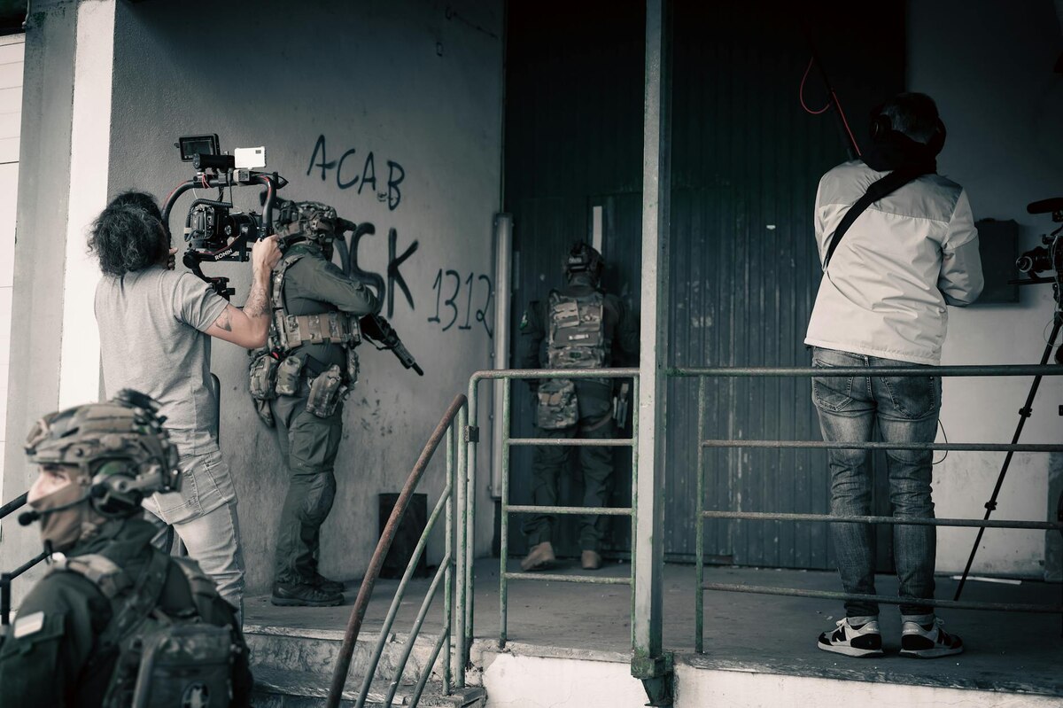 This Director Just Entered The Chat!