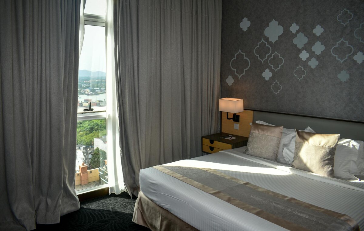 Book Your Crash Pad ASAP, Seriously!