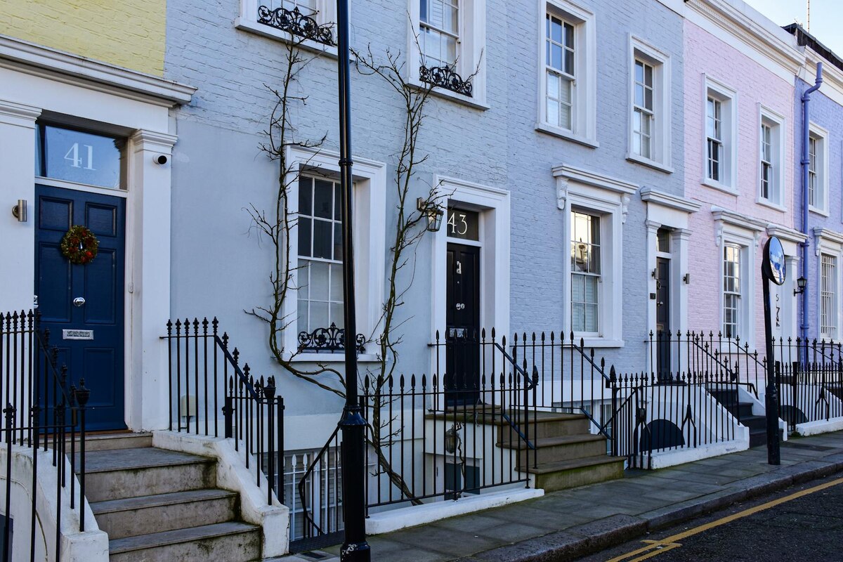 Priyanka Chopra’s $85M London Townhome