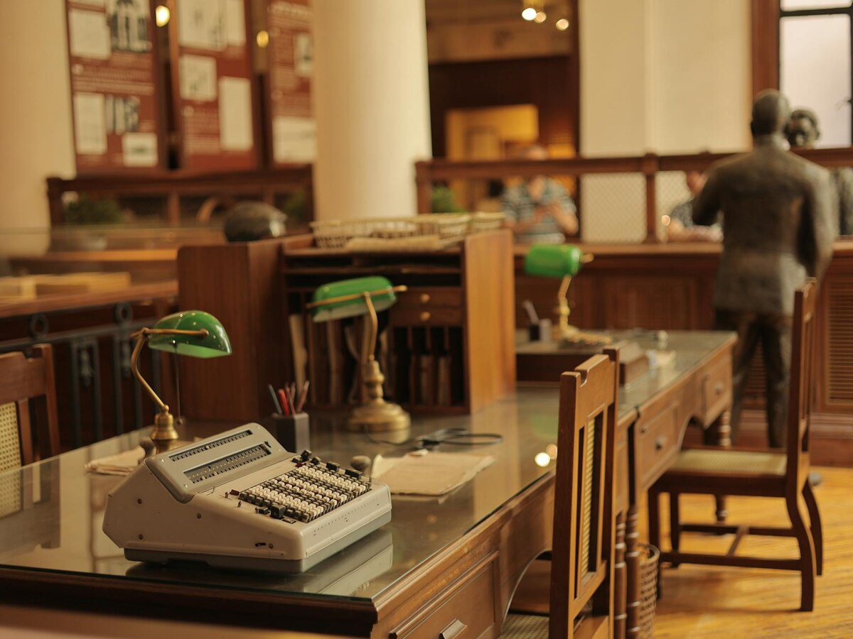 The Production Design? Chef's Kiss!