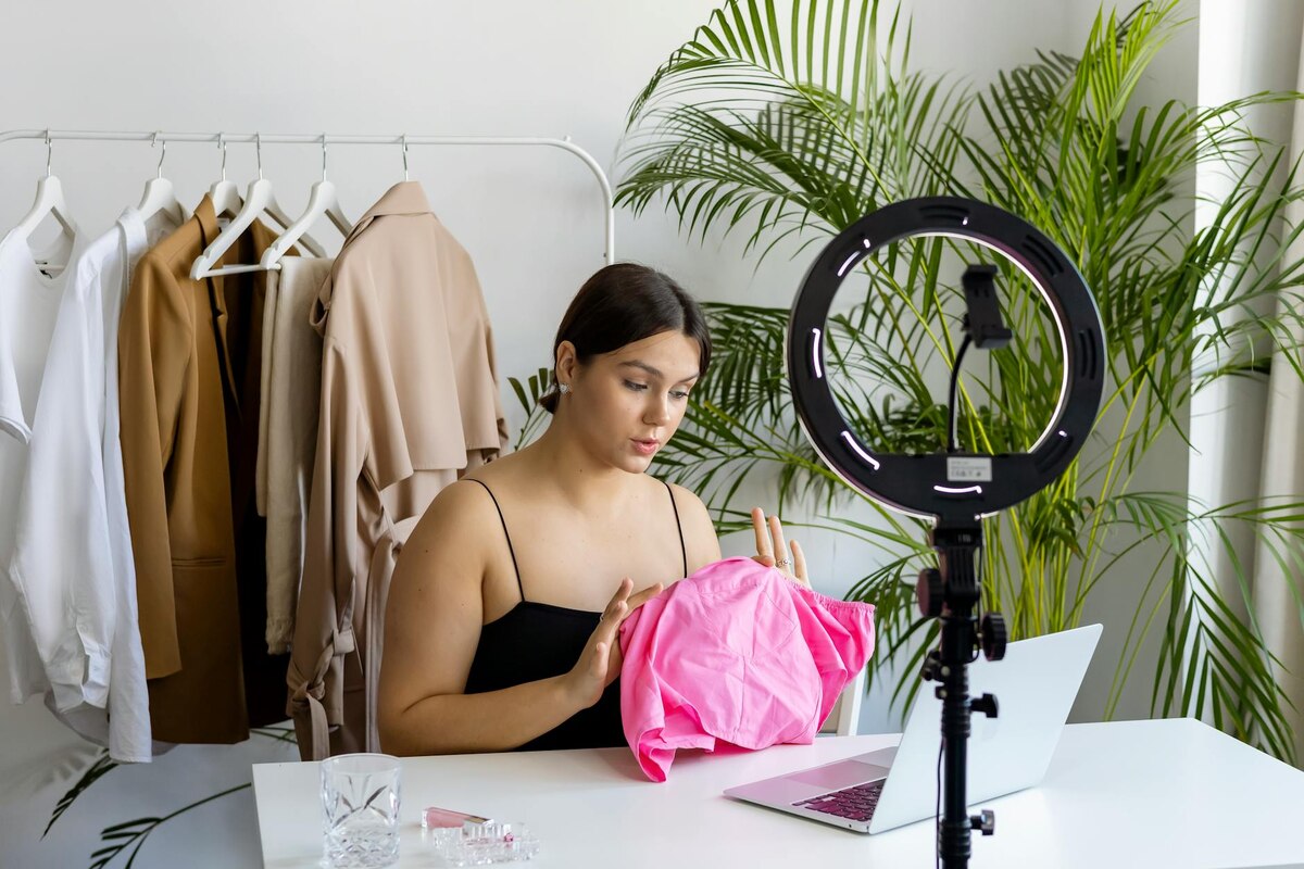 Sustainable Fashion Gets Real-Time Transparency