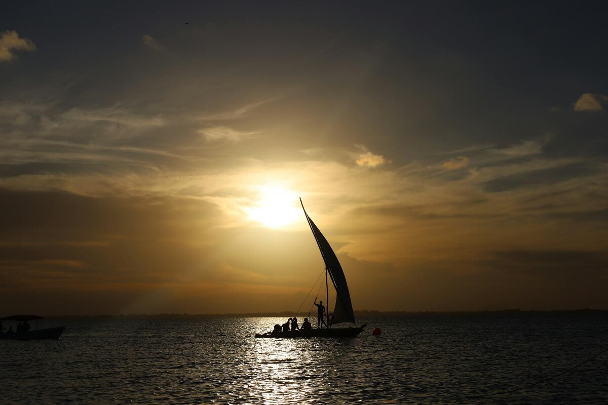 The Sunset Dhow Cruises Are Peak Romance